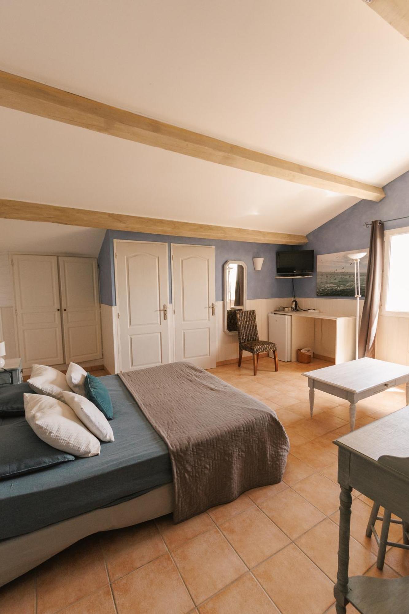 Mas Saint-Ange Bed and Breakfast Lunel  Buitenkant foto