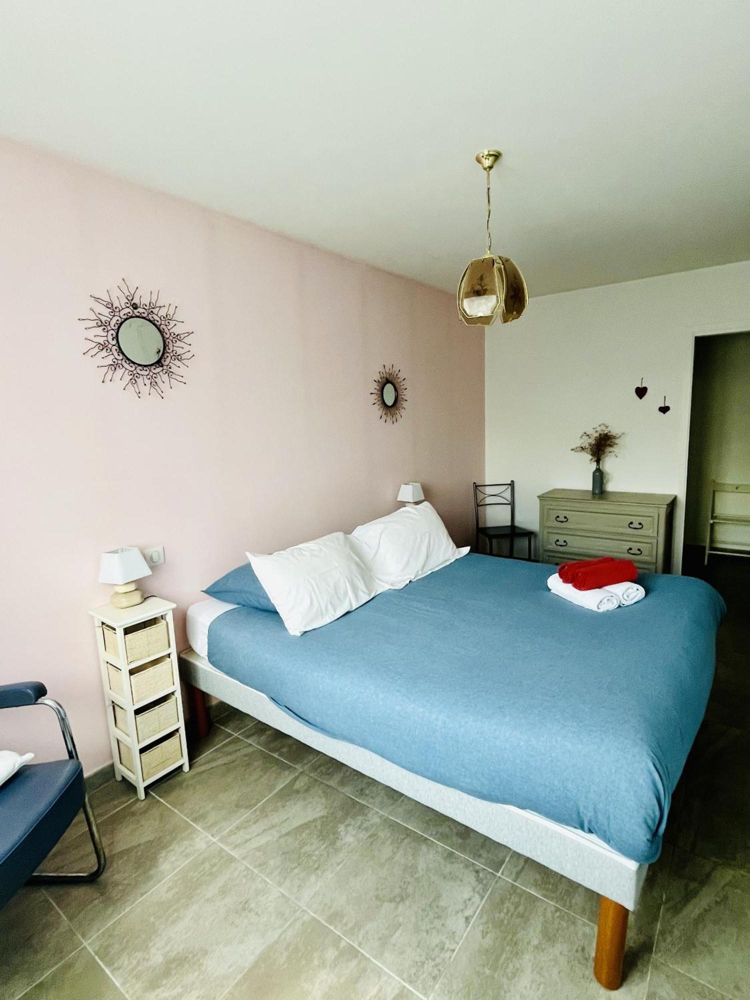 Mas Saint-Ange Bed and Breakfast Lunel  Buitenkant foto