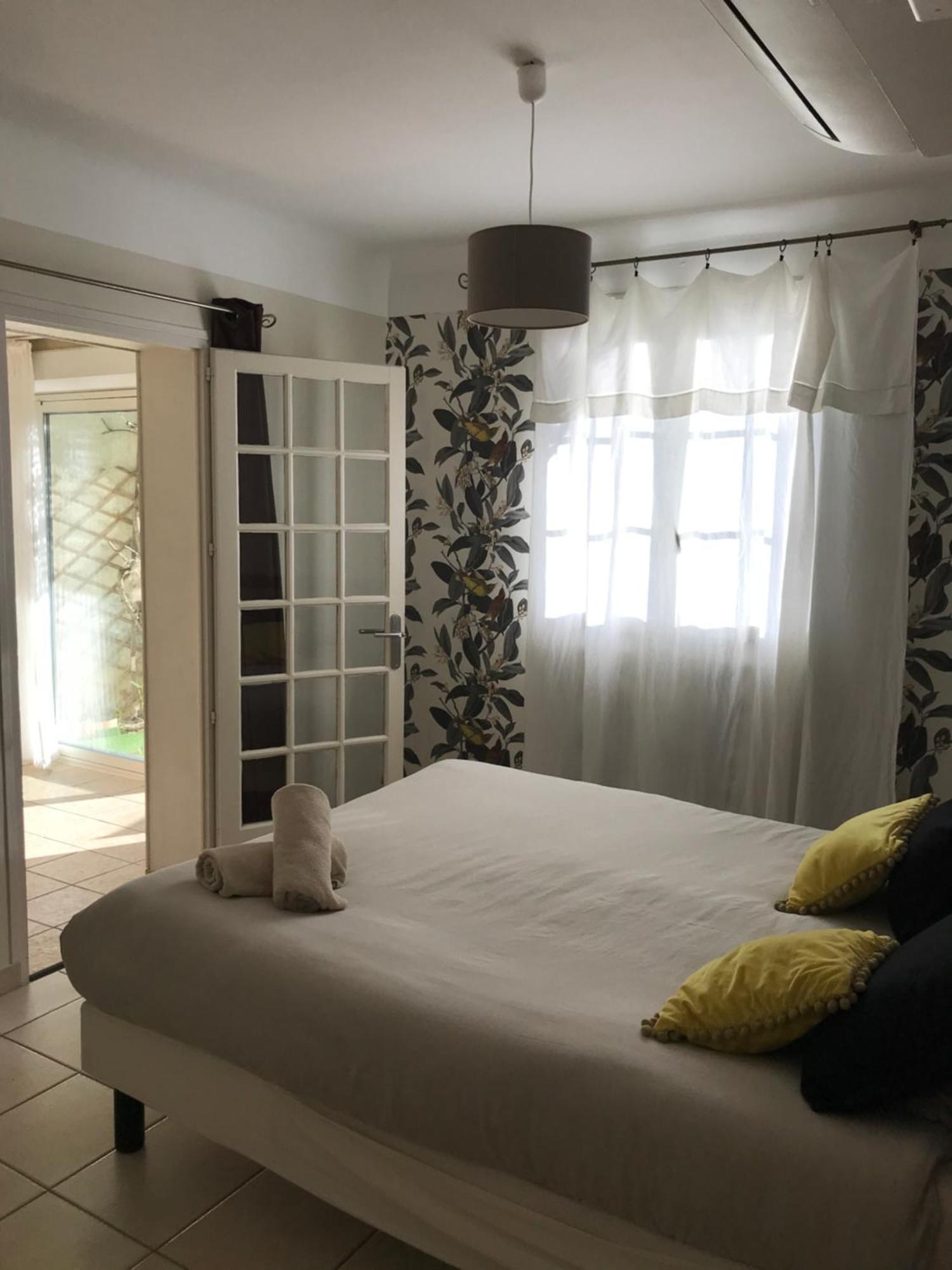 Mas Saint-Ange Bed and Breakfast Lunel  Buitenkant foto
